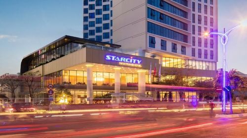 Starcity Hôtel and Condotel Beachfront Nha Trang