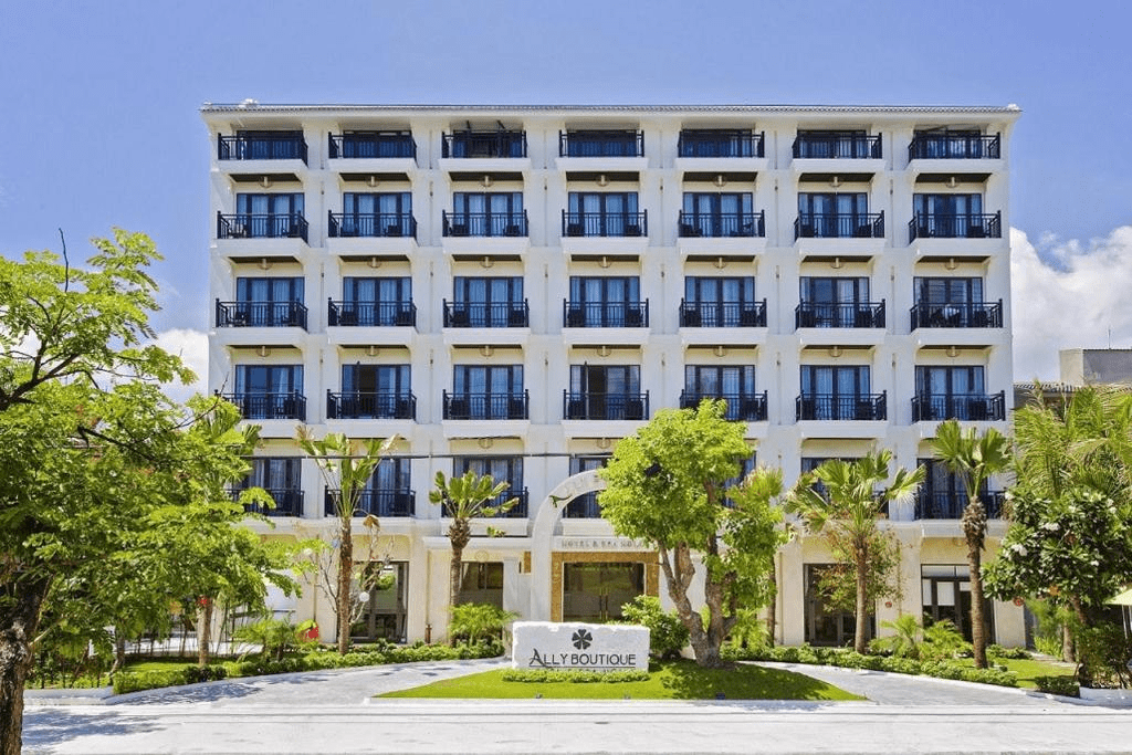 cham-islands-hotel-2