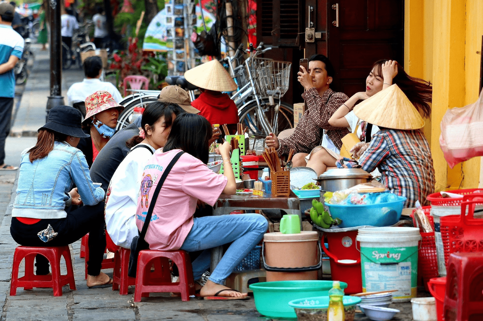 hanoi-street-food-1