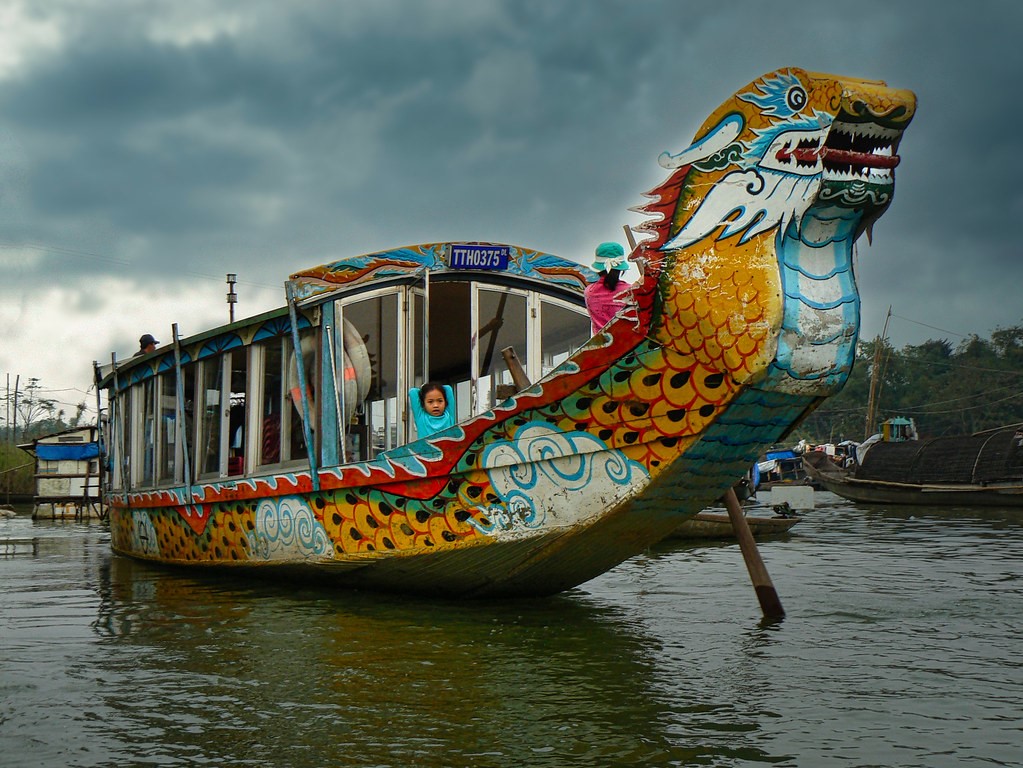 huong-river-4
