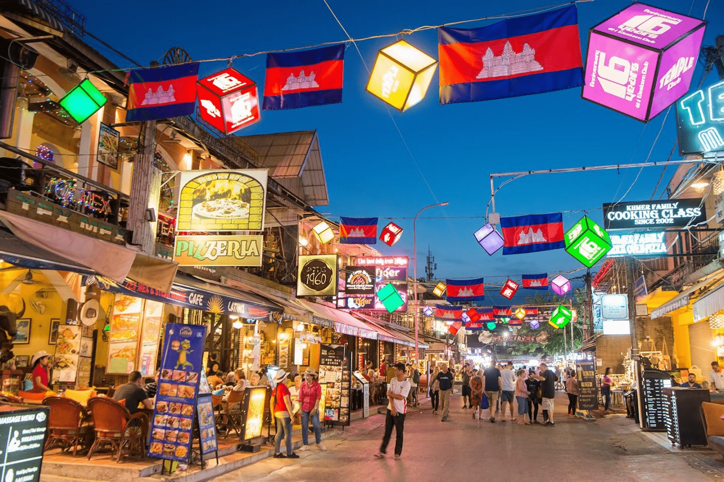 night-market-phnom-penh