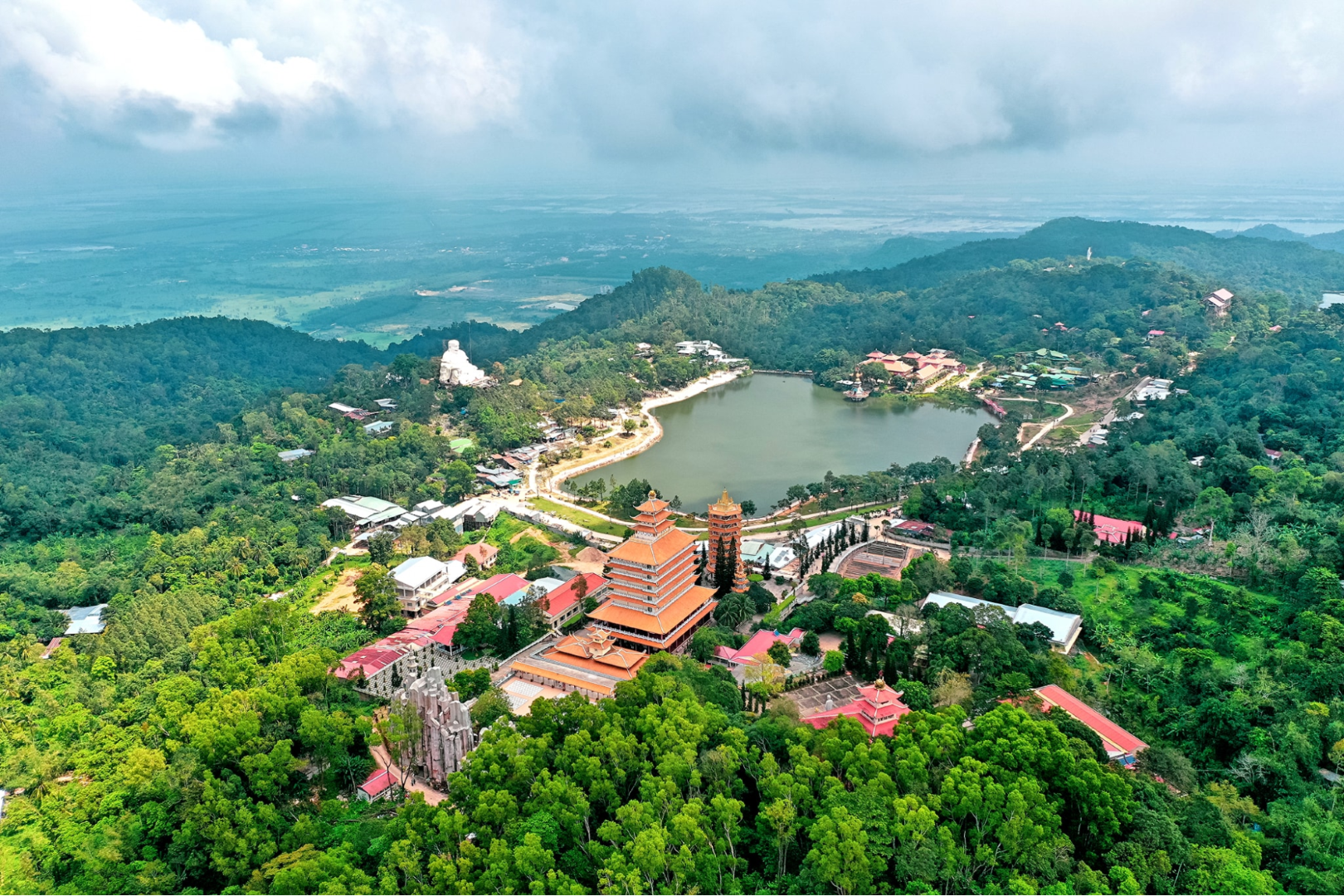 van-linh-pagoda-1