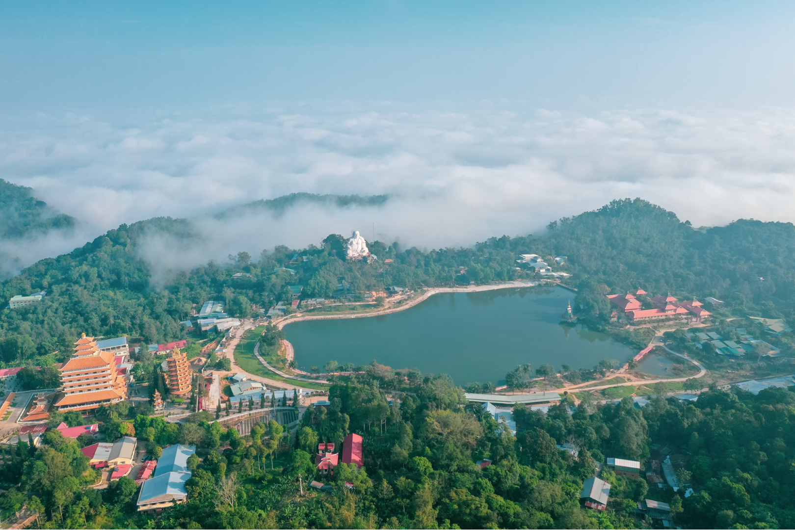 van-linh-pagoda-5